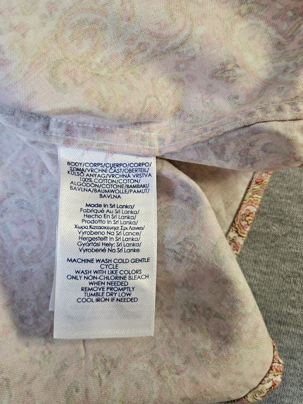Chaps Women's No-Iron Button Down Shirt Pink Paisely Floral Cotton Blend Size M - Picture 8 of 12